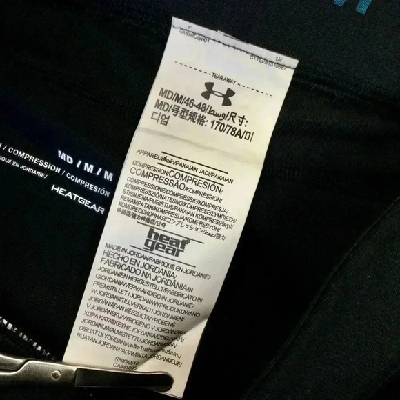 NWT Under Armour Womens Black Multicolor Compression HeatGear Leggings Medium - Picture 9 of 15